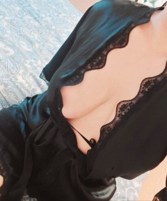 Обворожительная брюнетка с шикарной внешностью ждет встречи с тобой. Отдохни и расслабься со мной, я знаю, как сделать тебя счастливым. Звони скорее! 926, 35 лет