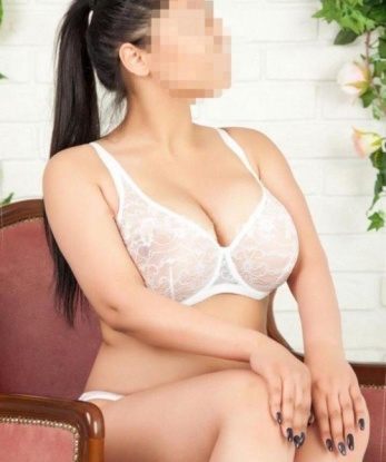 Знойная леди приглашает в гости и обещает незабываемые впечатления. Я точно знаю, чего ты хочешь, и сделаю все, чтобы удовлетворить тебя. 11283, 30 лет